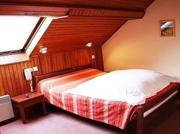 Les Chemins Francis - Modern Hotel Bagnols-les-Bains Kültér fotó