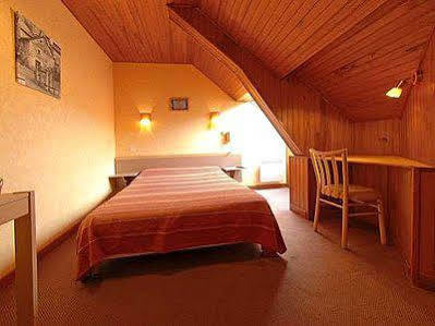 Les Chemins Francis - Modern Hotel Bagnols-les-Bains Kültér fotó